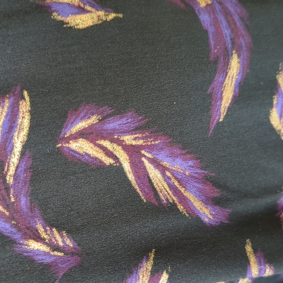 Lane Bryant feather print shirt - Picture 3 of 3